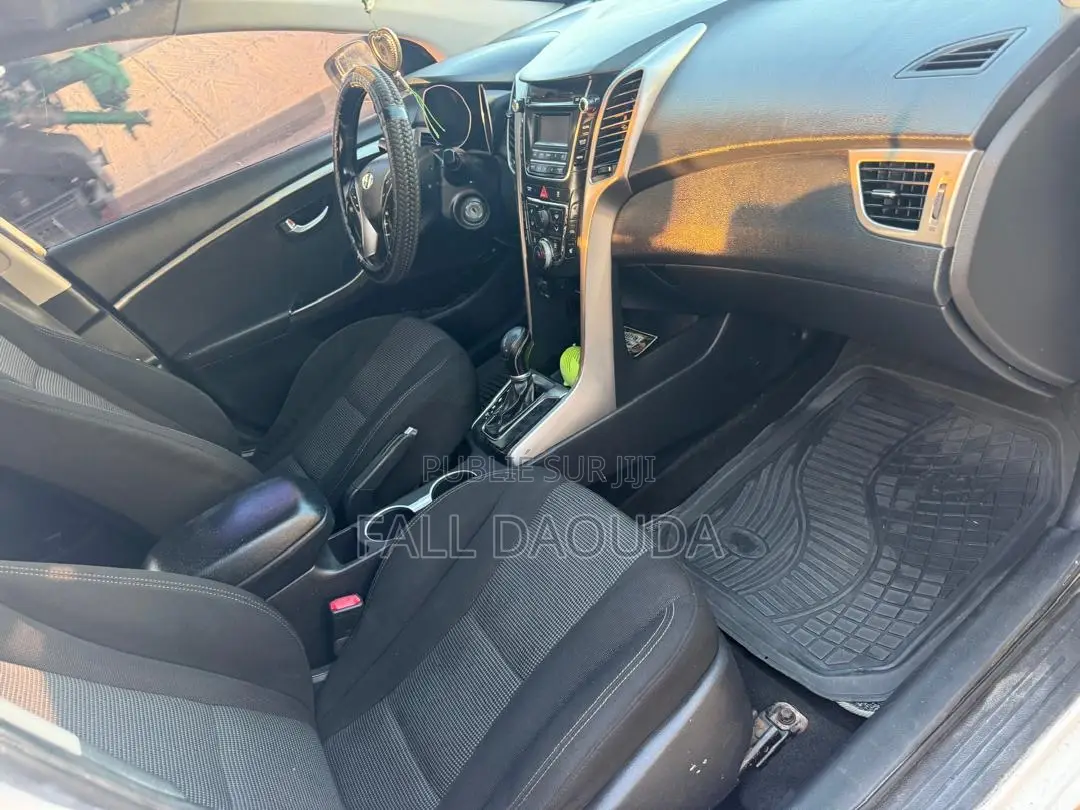 Hyundai Elantra 2013 Blanc