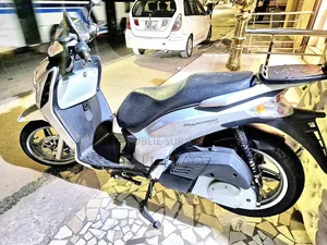 Autre 2018 Gris
