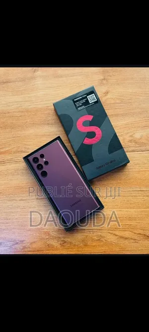 Nouveau Samsung Galaxy S22 Ultra 5G 256 GB Rouge