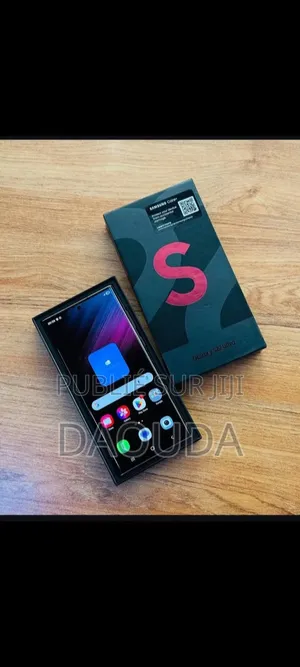 Nouveau Samsung Galaxy S22 Ultra 5G 256 GB Rouge