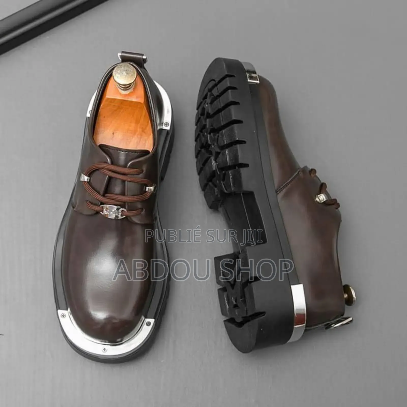 Chaussures Bottes De Ville Disponible