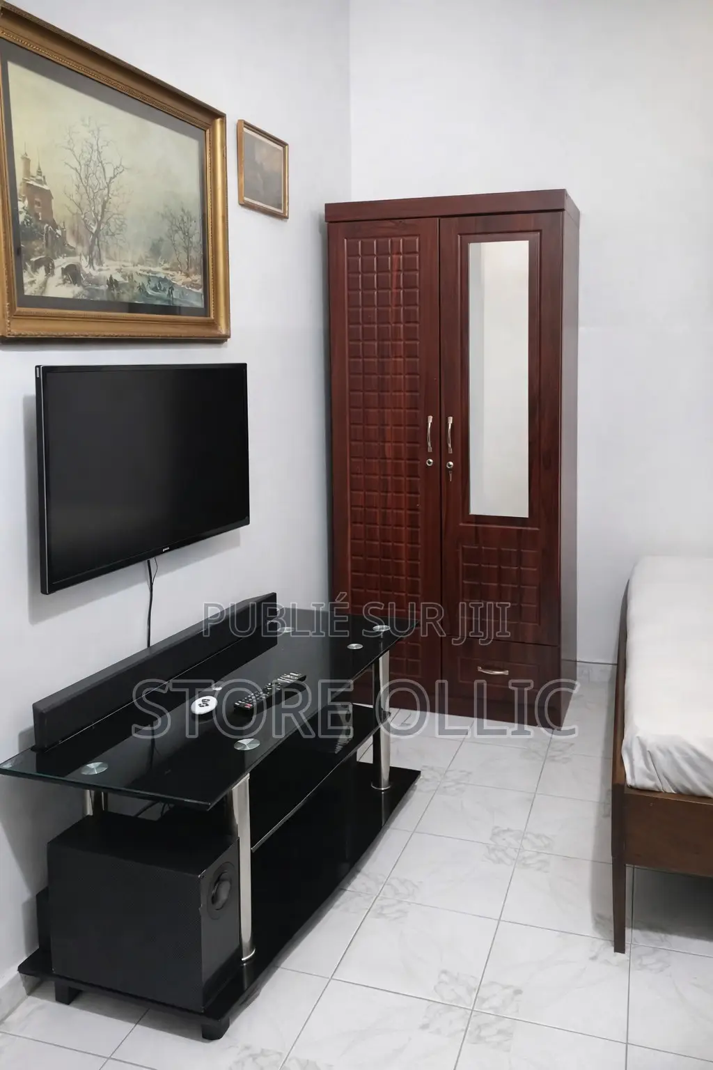 Meublé 1chbre Chambre et salon dans Mermoz Sacré-Cœur à Louer