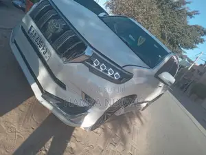 Toyota Land Cruiser Prado 2015 Blanc