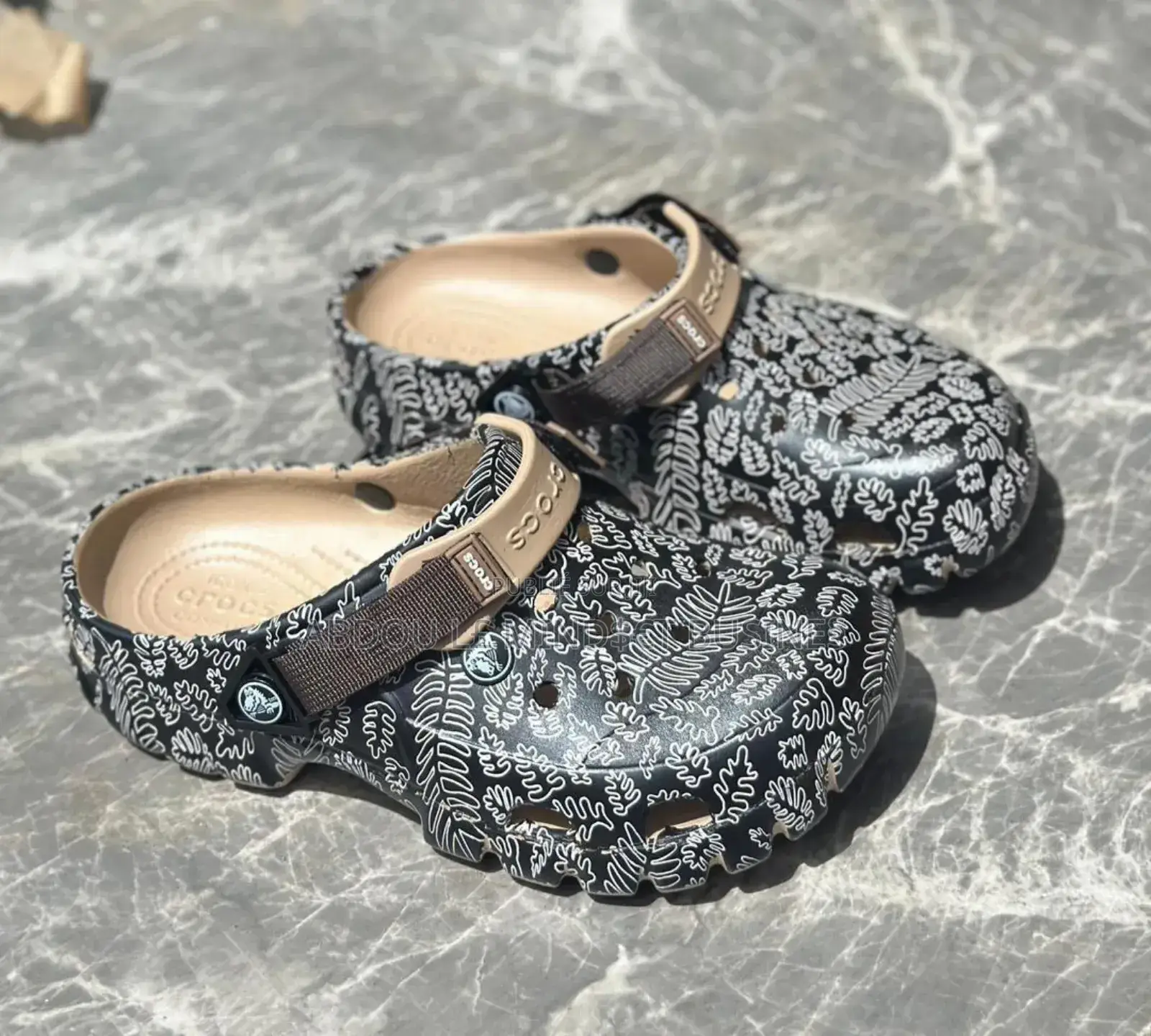 Crocs De Bonne Qualité Disponible