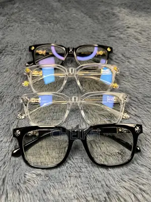 Lunette Chrome Hearts