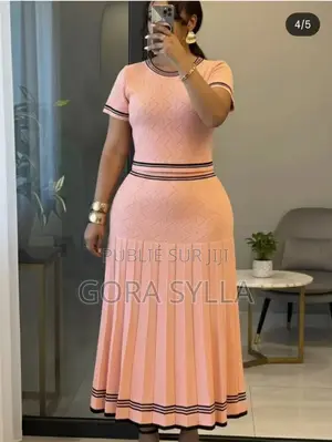 Vêtements De Femmes De Très Bonne Qualité