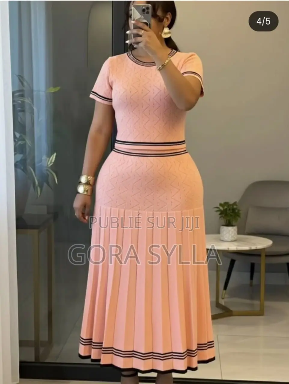 Vêtements De Femmes De Très Bonne Qualité