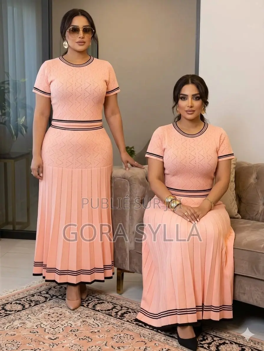 Vêtements De Femmes De Très Bonne Qualité