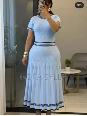 Vêtements De Femmes De Très Bonne Qualité