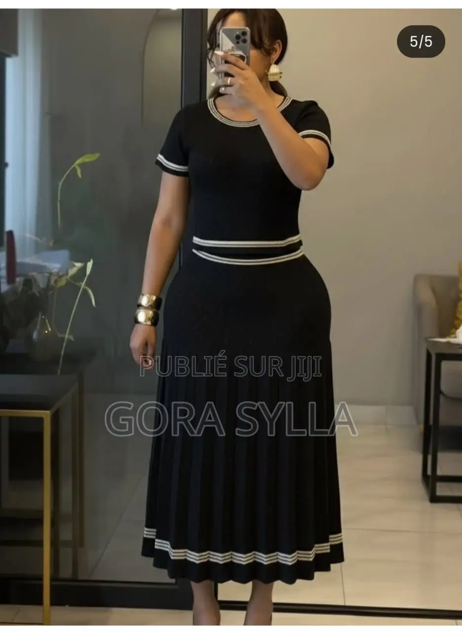 Vêtements De Femmes De Très Bonne Qualité