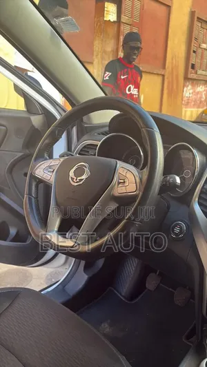 SsangYong Korando 2016 Blanc