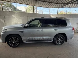 Toyota Land Cruiser 4.5 V8 VXR 2021 Blanc