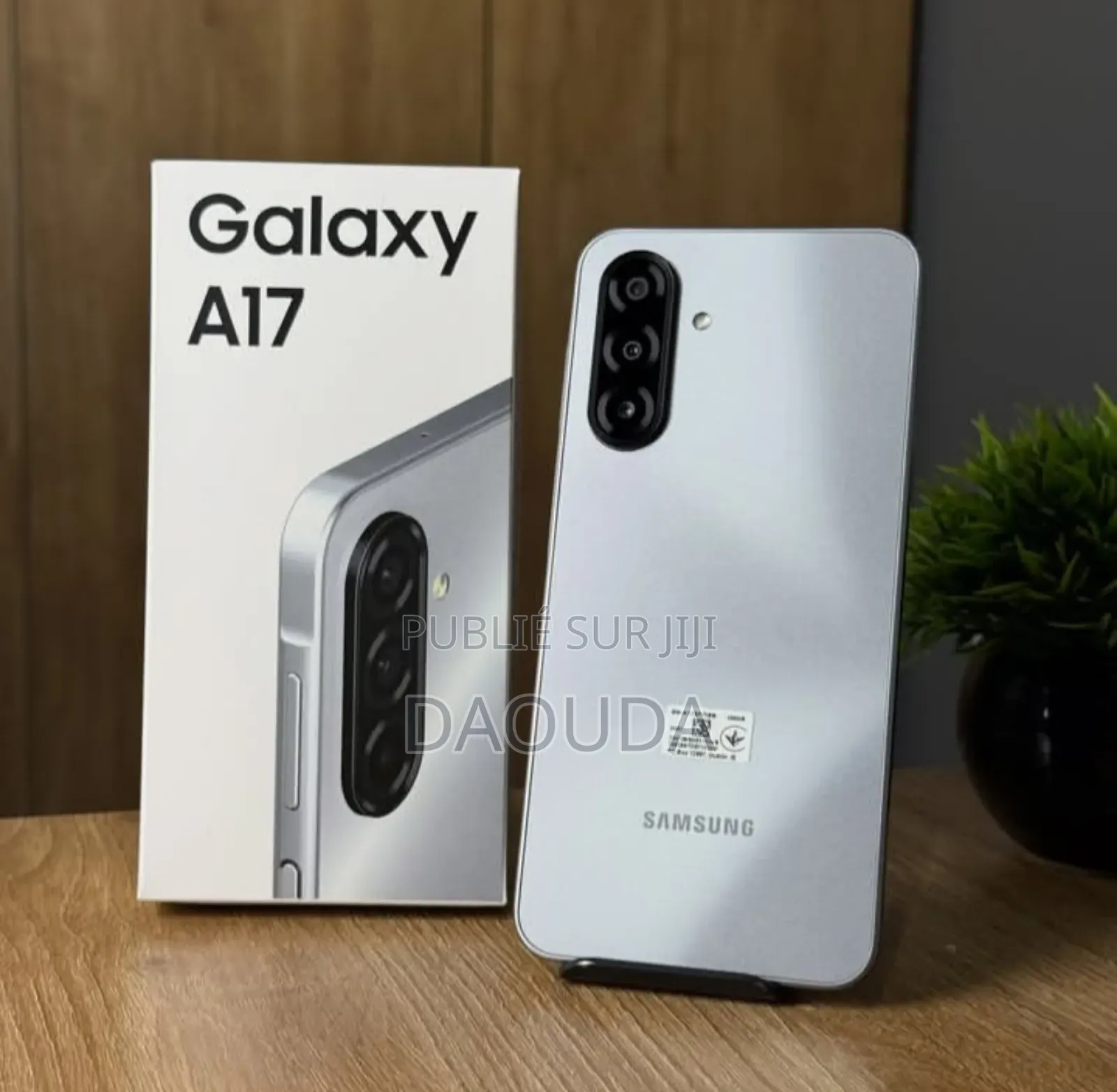 Nouveau Samsung Galaxy A17 128 GB Gris