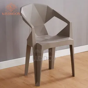 Chaise en Plastique