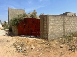 20chbre Villa dans P, Thiès Nord à Vendre
