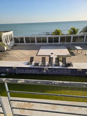 Meublé 4chbre Villa dans Mbour, Thiès Nord à Vendre