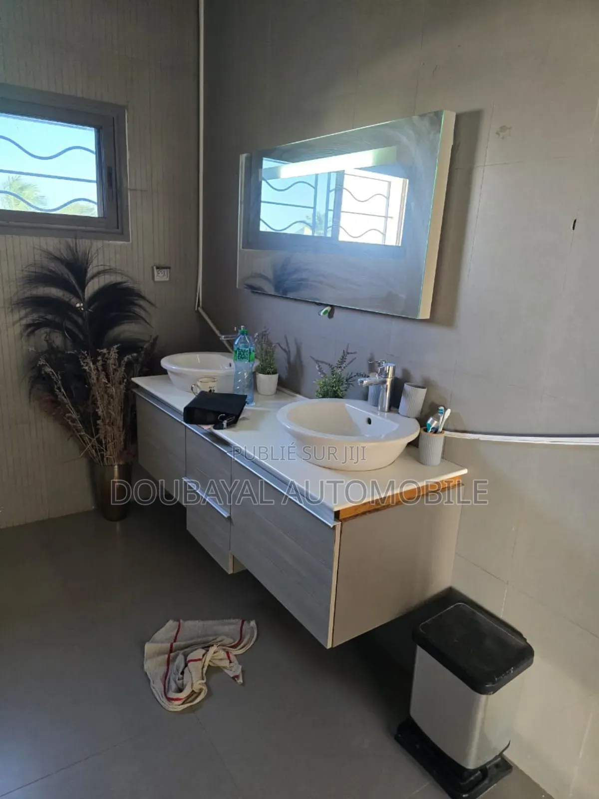 Meublé 4chbre Villa dans Mbour, Thiès Nord à Vendre