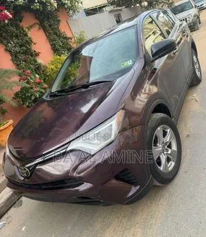 Toyota RAV4 LE 4dr SUV AWD (2.5L 4cyl 6A) 2018 Rouge