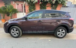 Toyota RAV4 LE 4dr SUV AWD (2.5L 4cyl 6A) 2018 Rouge