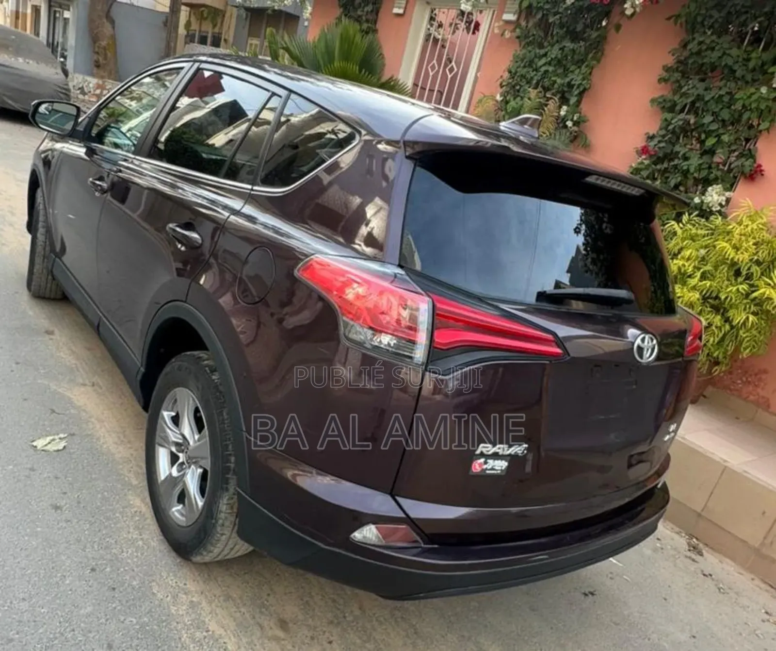 Toyota RAV4 LE 4dr SUV AWD (2.5L 4cyl 6A) 2018 Rouge