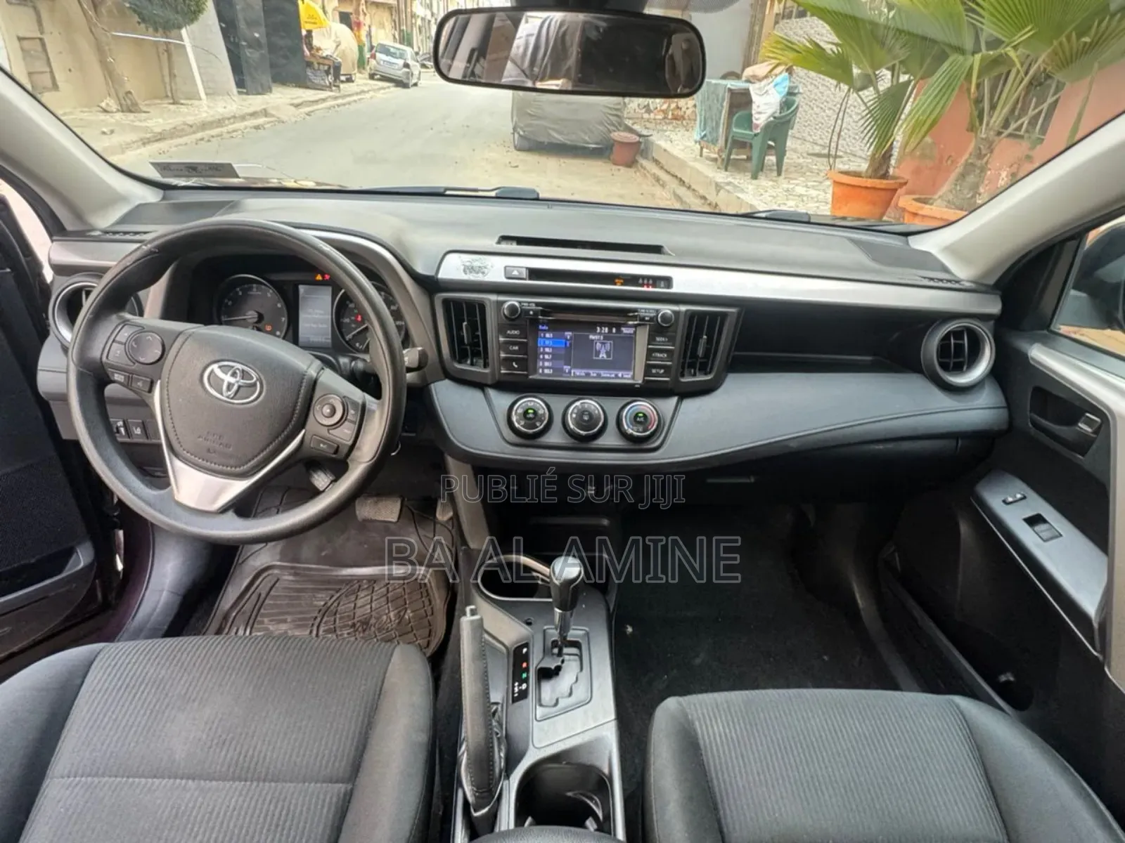 Toyota RAV4 LE 4dr SUV AWD (2.5L 4cyl 6A) 2018 Rouge