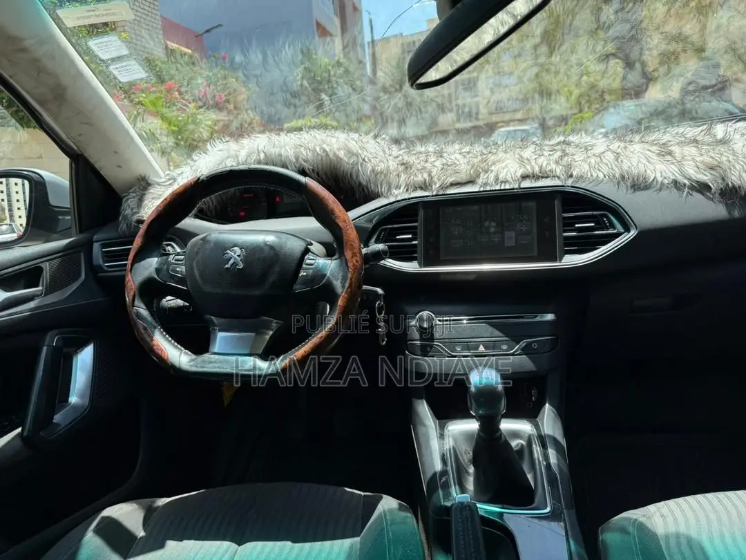 Peugeot 308 2016 Gris