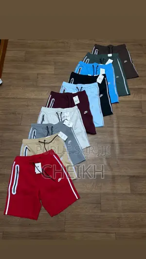 Short Nike Tech Fleece