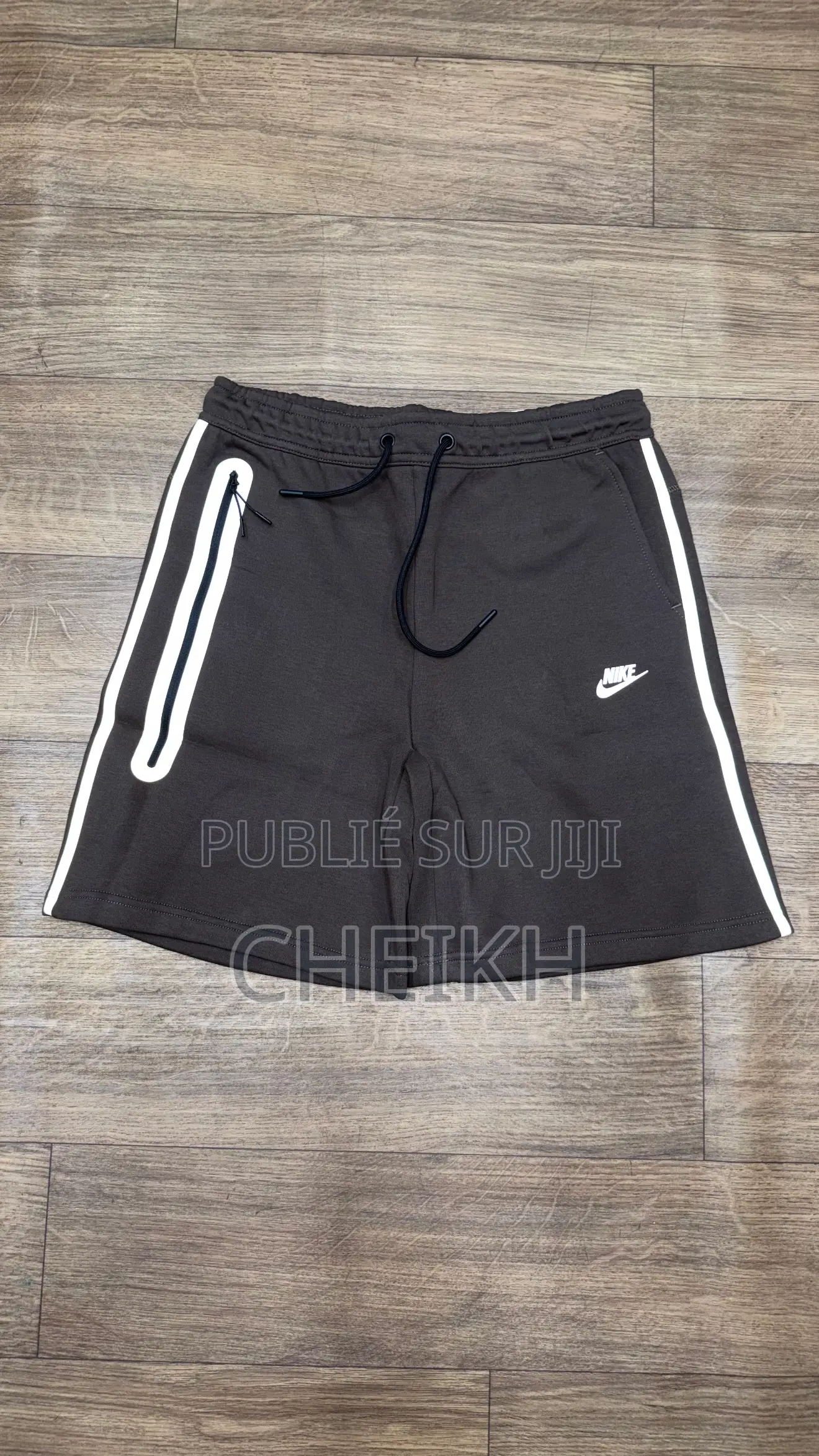 Short Nike Tech Fleece
