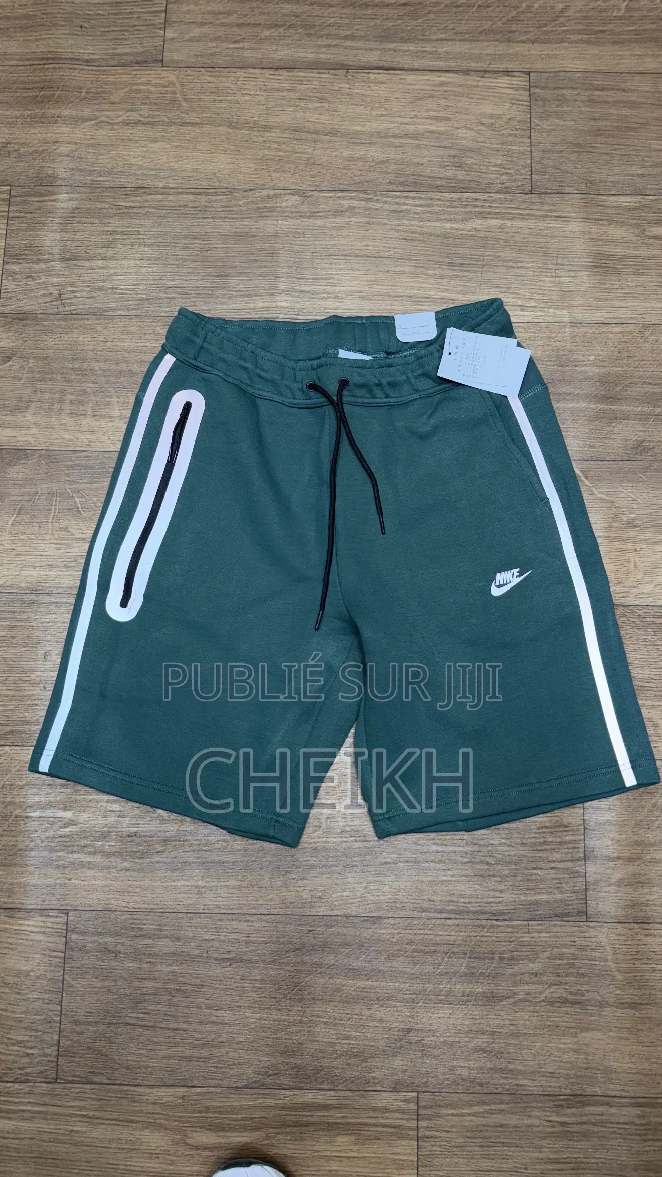 Short Nike Tech Fleece