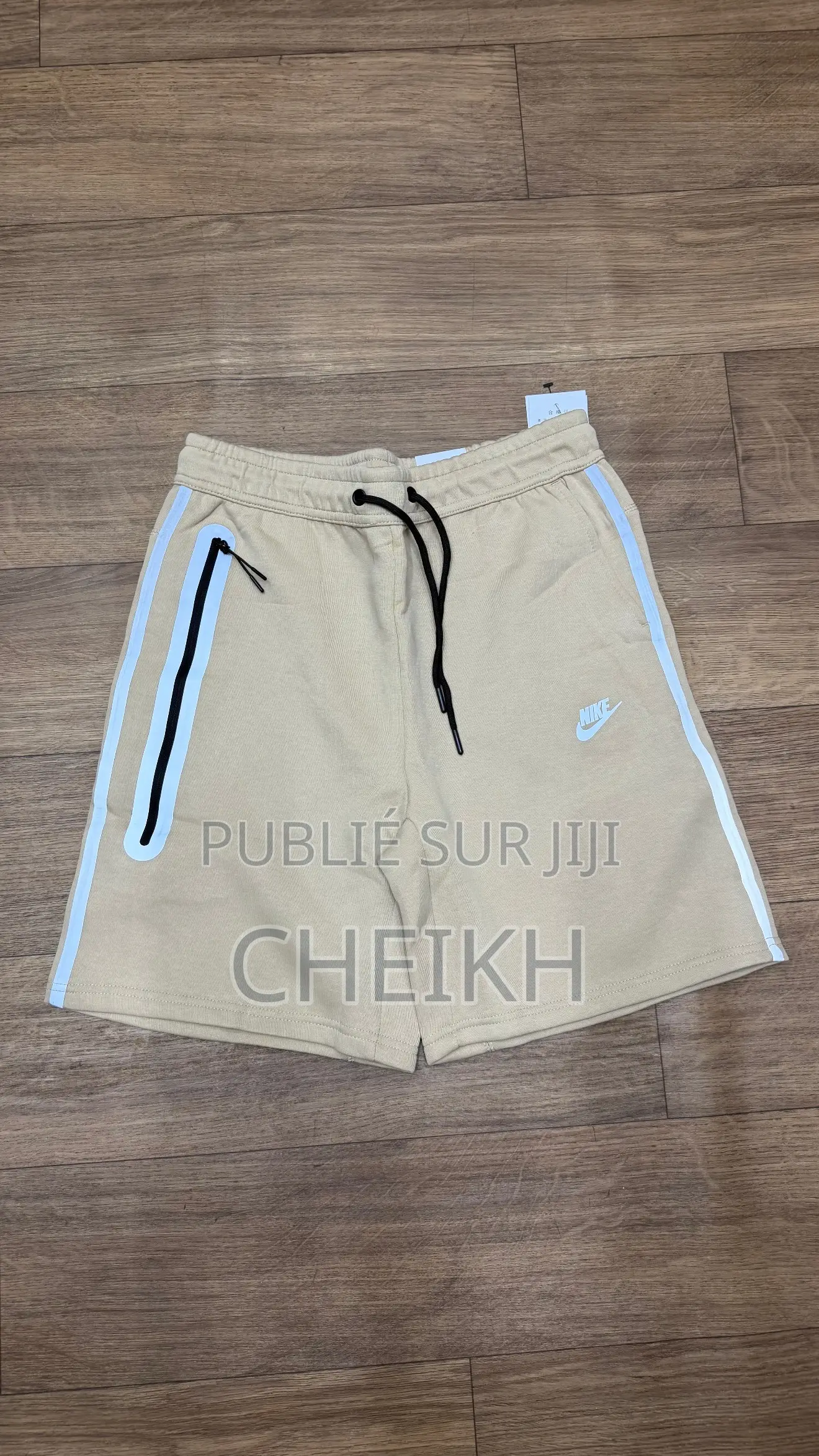 Short Nike Tech Fleece