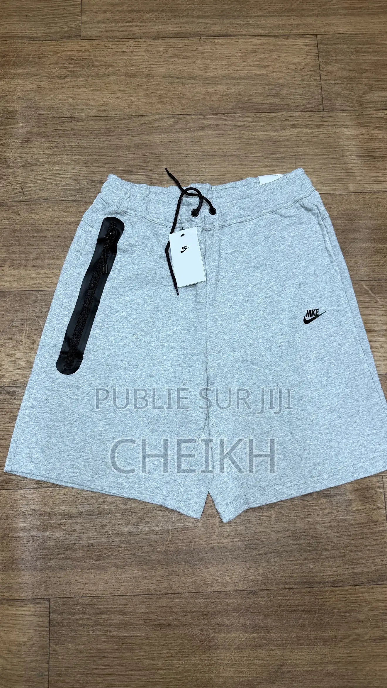 Short Nike Tech Fleece