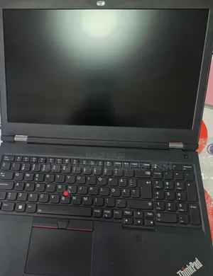 Nouveau Lenovo Thinkpad P15s 32GB Intel Core i7 SSD 1T