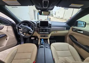 Mercedes-Benz GLE-Class 2018 Gris