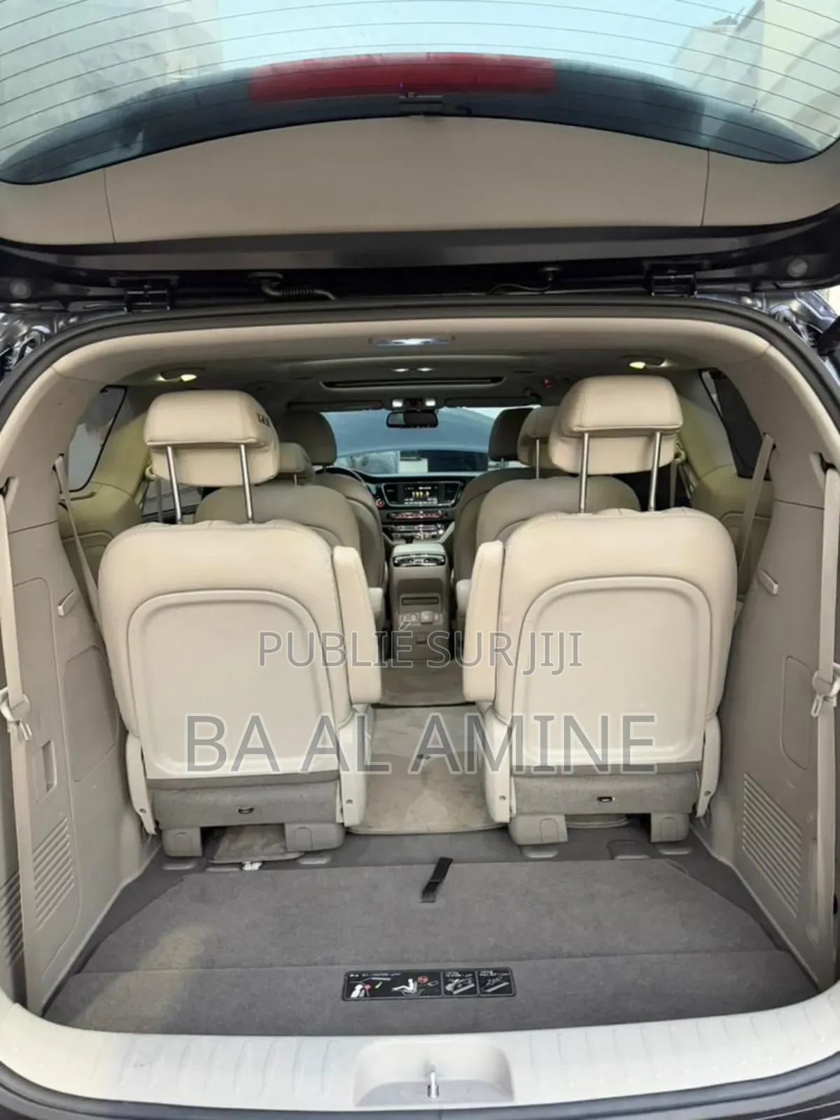 Kia Carnival 2022 Noir