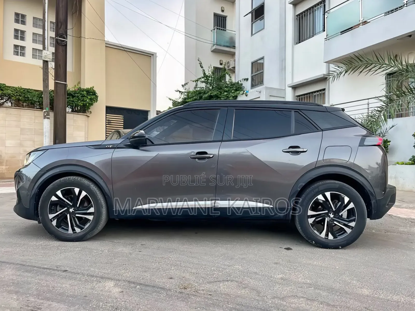 Peugeot 2008 2020 Gris