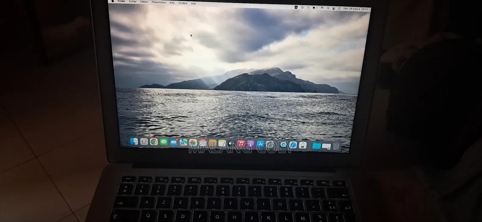 Ordinateur portable Apple MacBook 8GB Intel Core 5 HDD 256GB