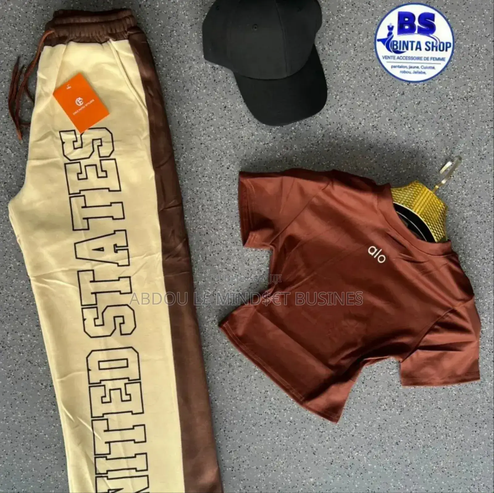 Ensemble Body + Bas Large Jogging Original Disponible