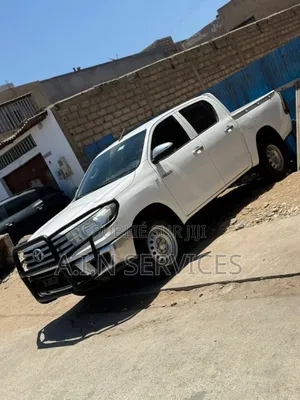 Toyota Hilux 2023 Blanc