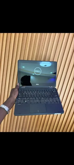 Ordinateur portable Dell Latitude 3189 8GB Intel Core i7 SSD 128GB