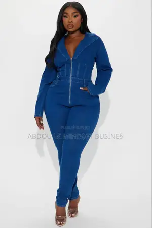 Toute Ensemble Jeans Pour Femme Disponible
