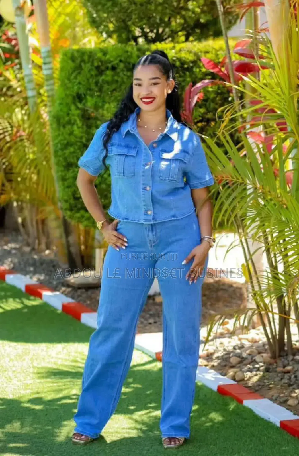 Toute Ensemble Jeans Pour Femme Disponible