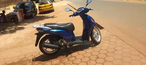 Honda Autre 2004 Bleu