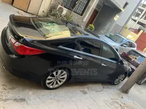 Hyundai Sonata Limited 2.0T Sedan (2.0L 4cyl 6A) 2013 Noir