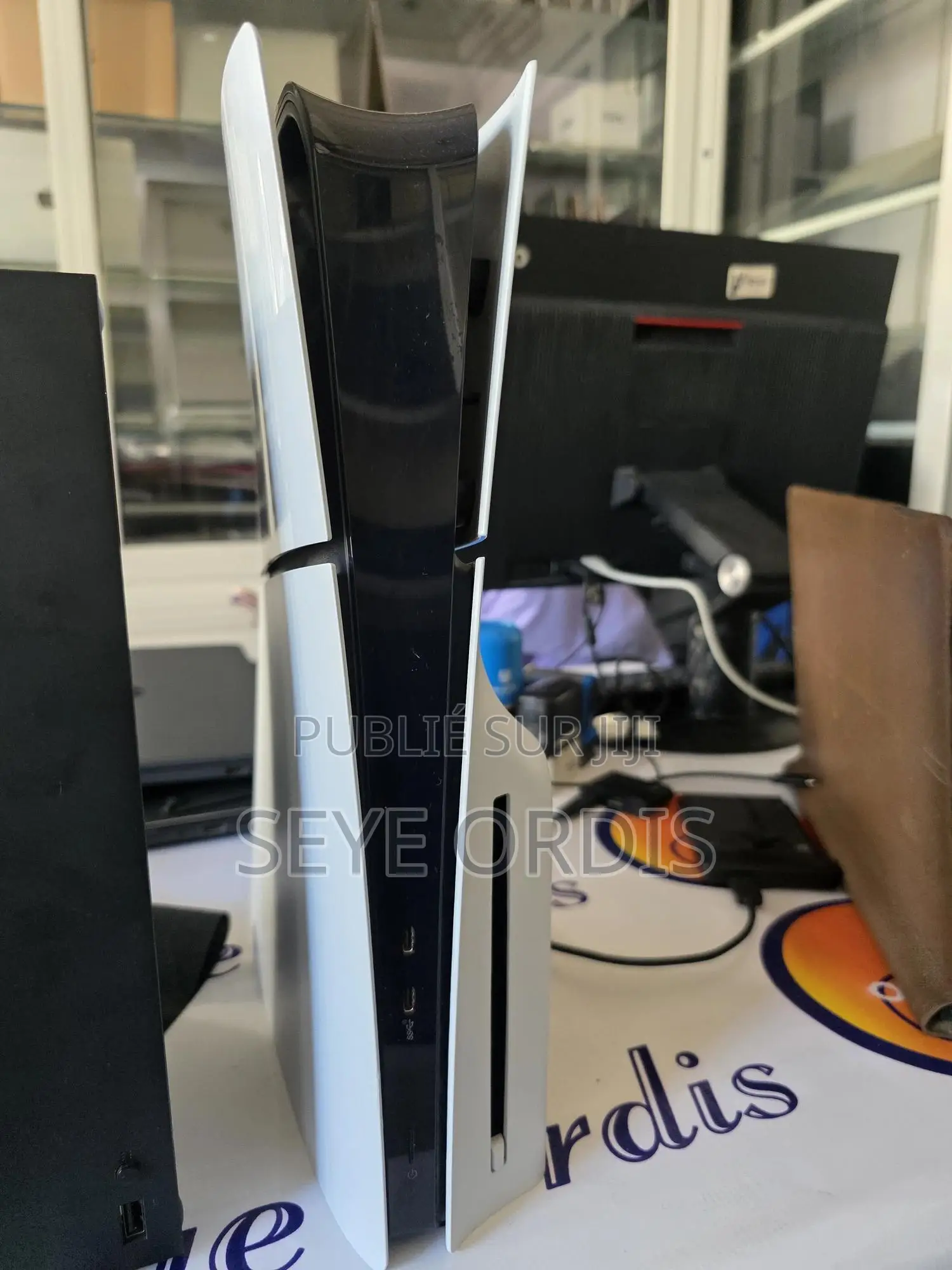 Ps5 Avec Une Manette