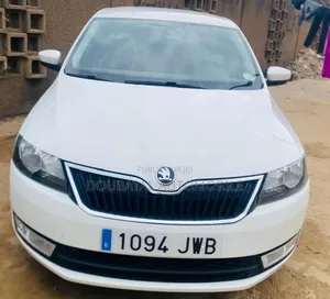 Skoda Rapid 2017 Blanc