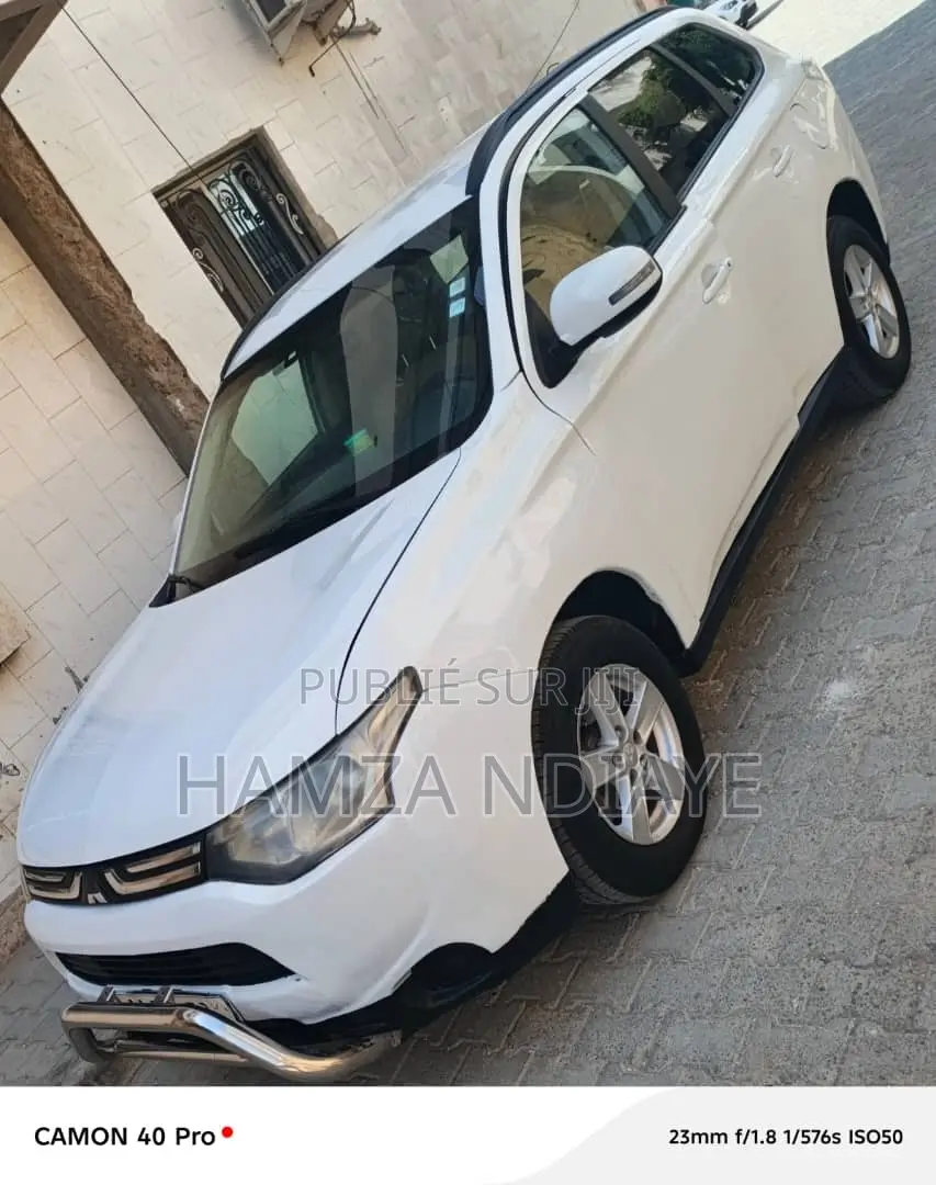 Mitsubishi RVR 2014 Blanc