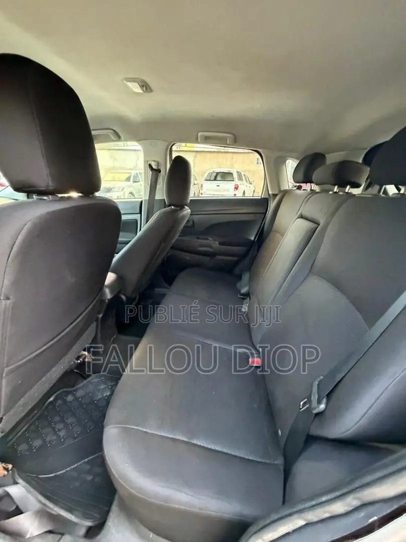 Mitsubishi Outlander 2016 Gris