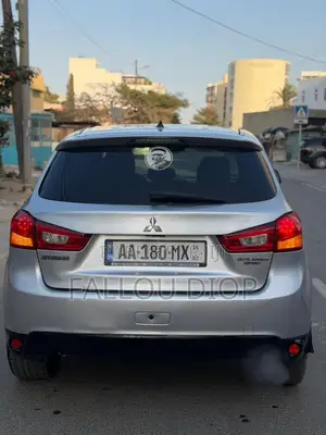 Mitsubishi Outlander 2016 Gris