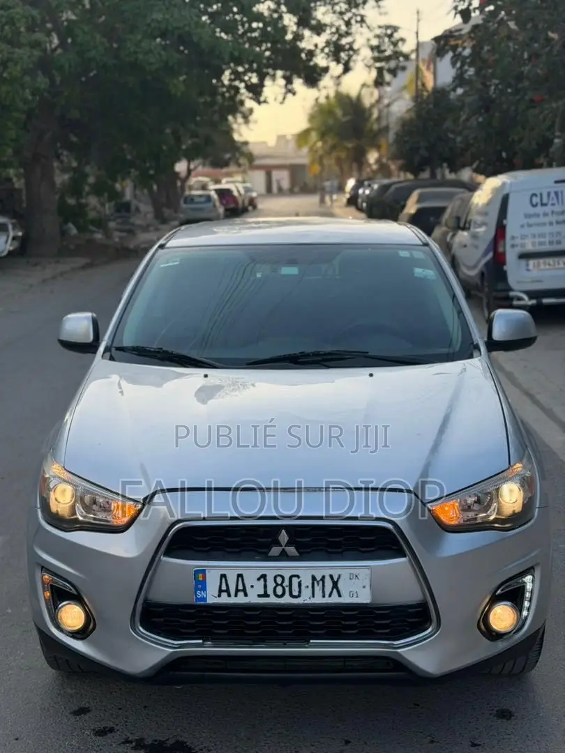 Mitsubishi Outlander 2016 Gris