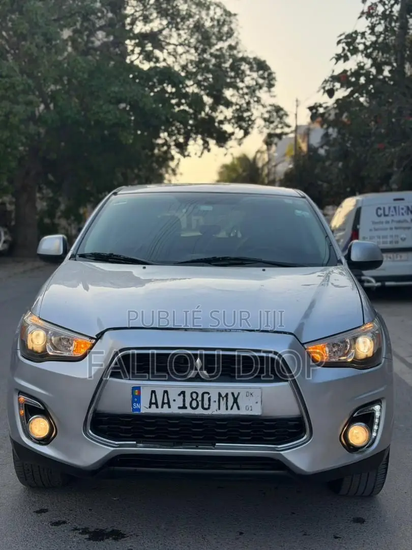 Mitsubishi Outlander 2016 Gris